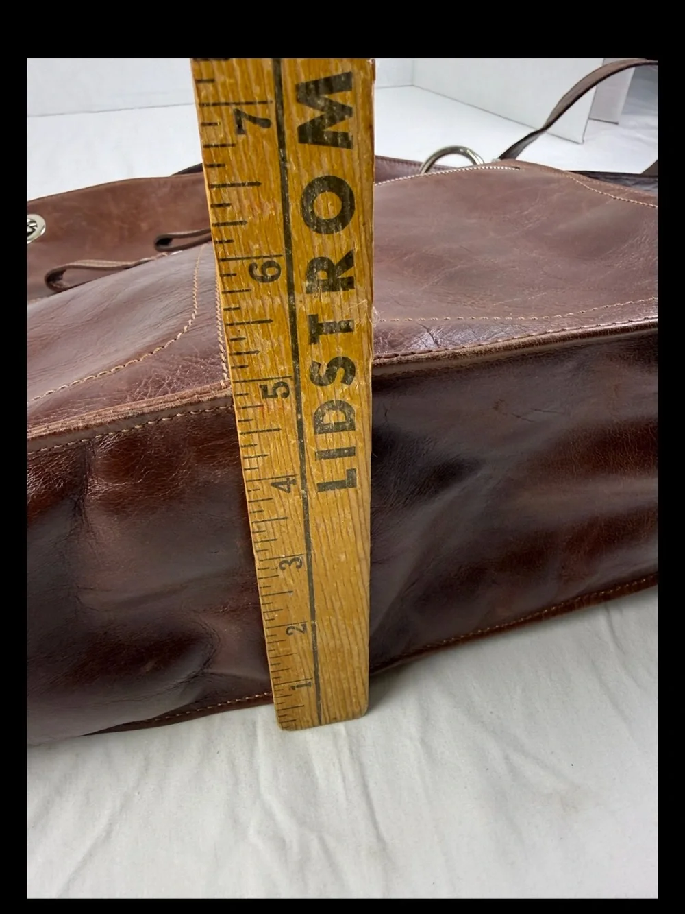CRIZ Swiss Messenger Unisex Crossbody Bag Handmade Minimalist Quiet Luxury EUC
